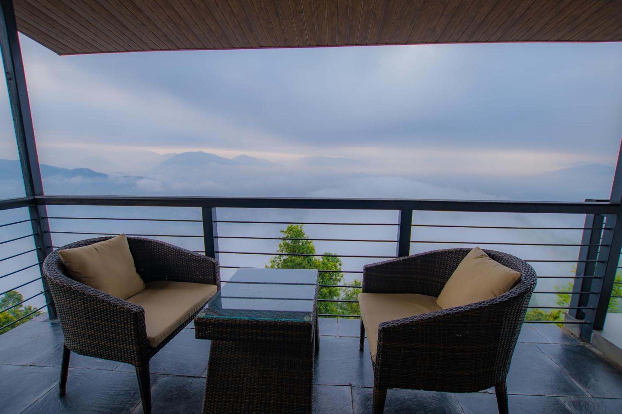 Raniban Retreat Hotel Pokhara Bagian luar foto