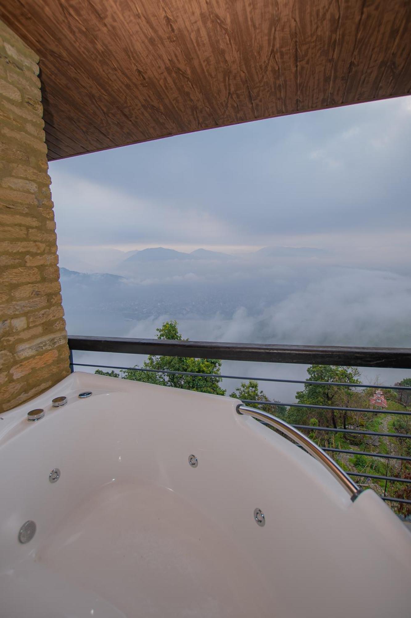 Raniban Retreat Hotel Pokhara Bagian luar foto