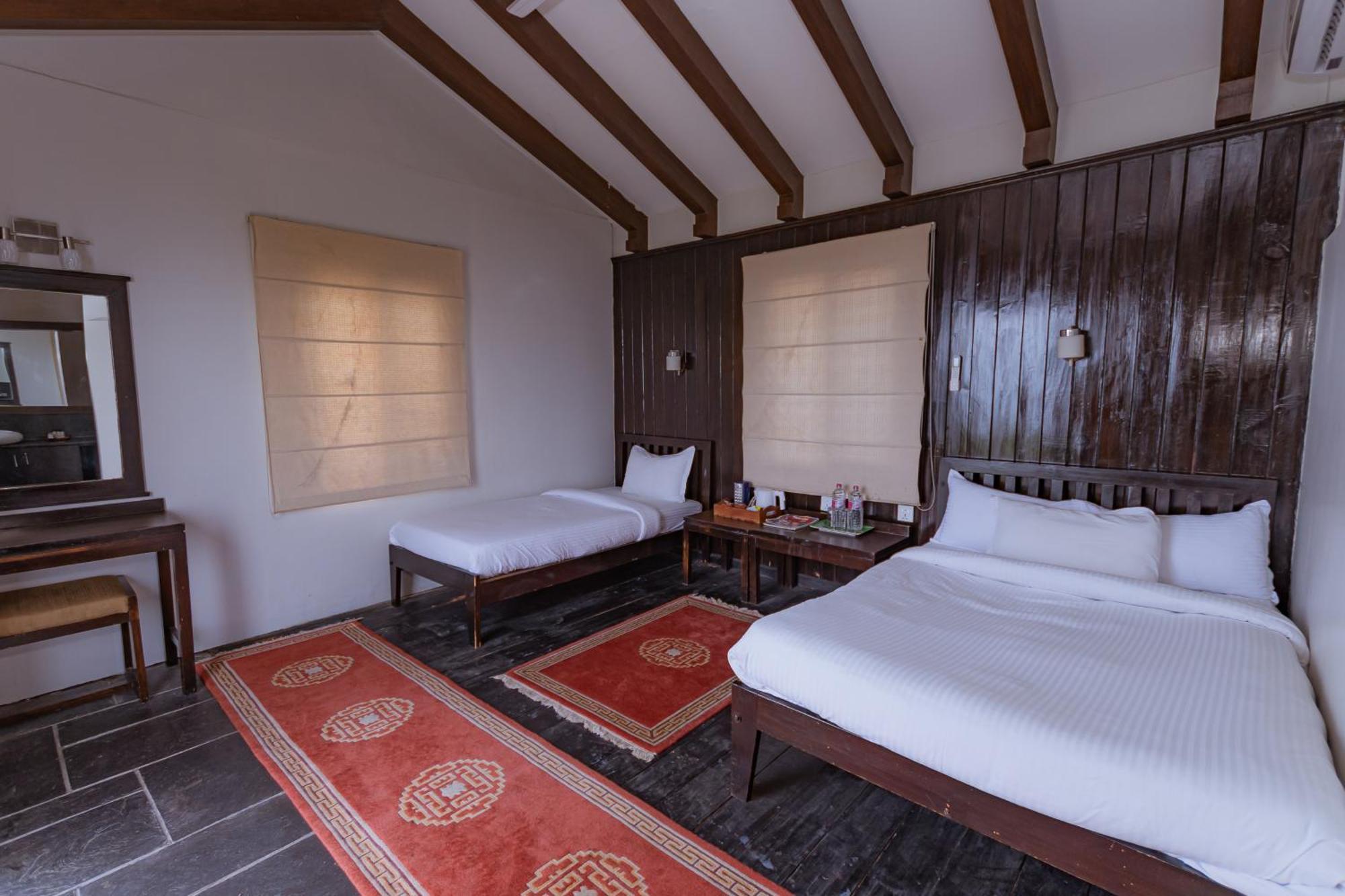 Raniban Retreat Hotel Pokhara Bagian luar foto