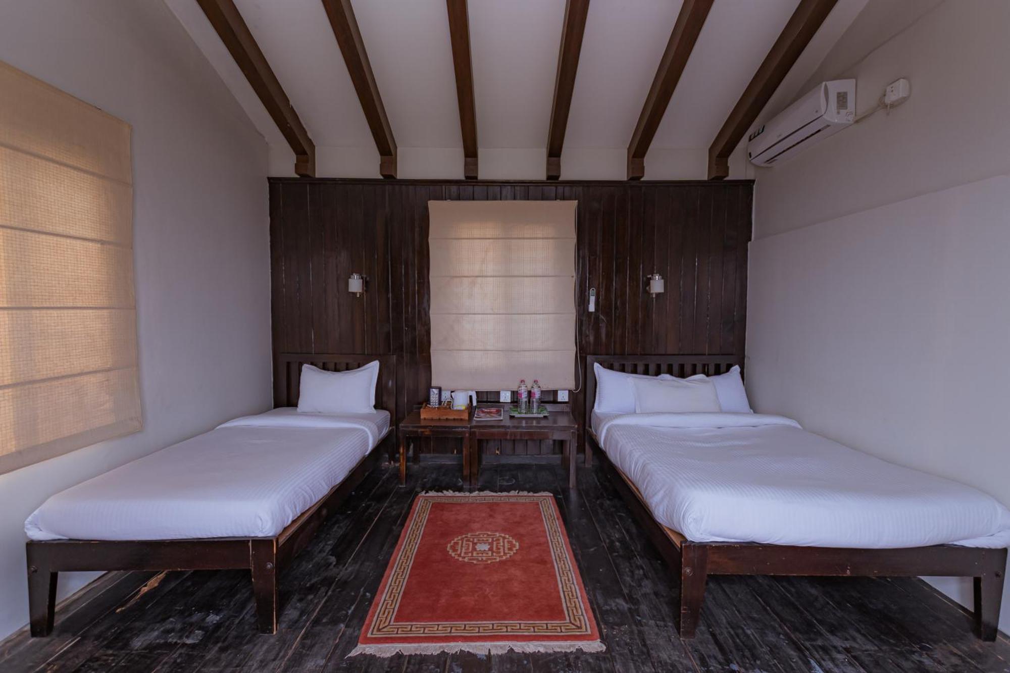 Raniban Retreat Hotel Pokhara Bagian luar foto